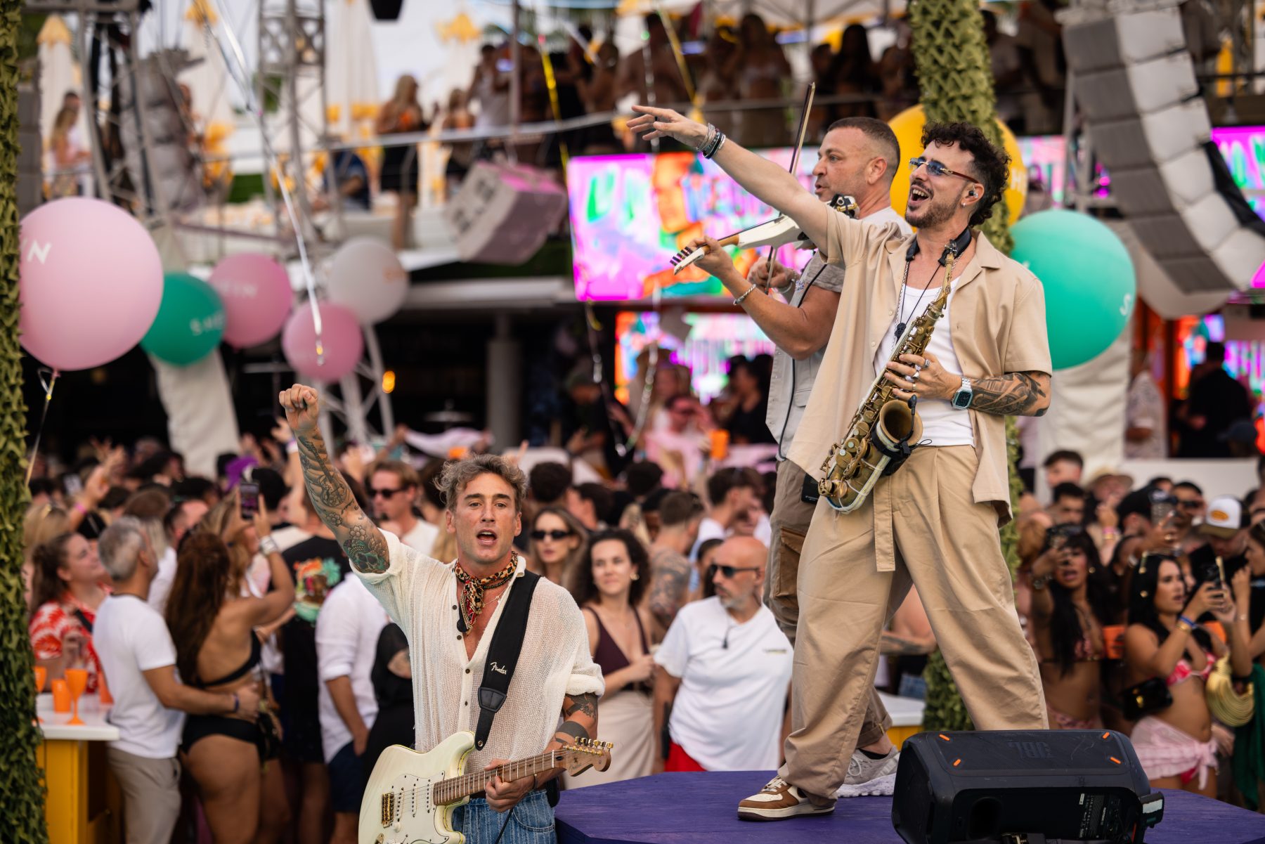 O Beach Ibiza artist music show